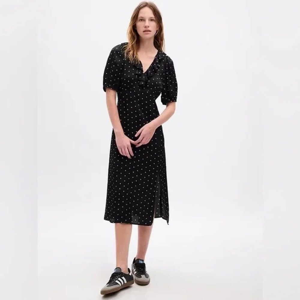 GAP Black and White Puff Sleeve Midi Sundress